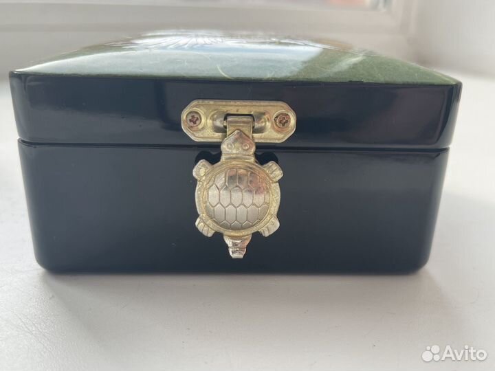 Шкатулка деревянная с перламутром Корея