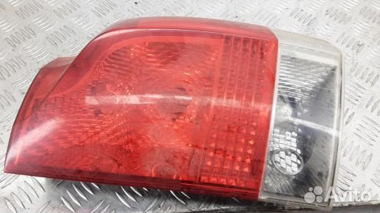 Фонарь задний правый volvo V70 2 (94S05MY02)
