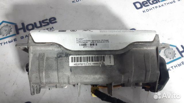 Подушка безопасности в торпедо Volkswagen Jetta 5