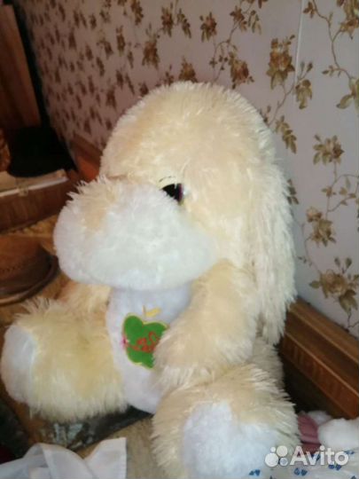 Большой плюшевый мишка