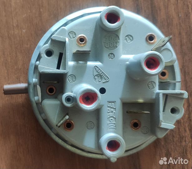 Прессостат eaton PD4-903b 150/100 182/132 1 00 46*