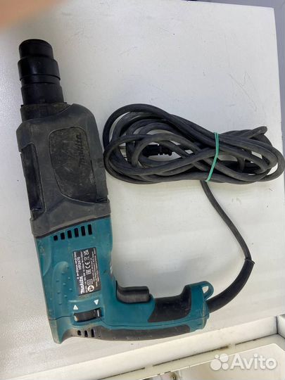 Перфоратор Makita HR2470