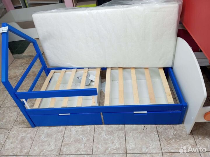 Кровать домик мини из дерева с ящиками и бортиком