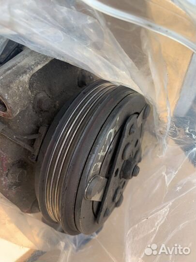 Комресор кондицеонера на volvo xc60