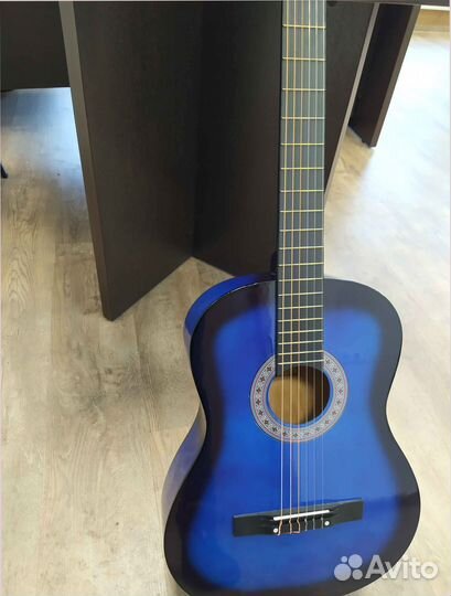 Классическая гитара новая
