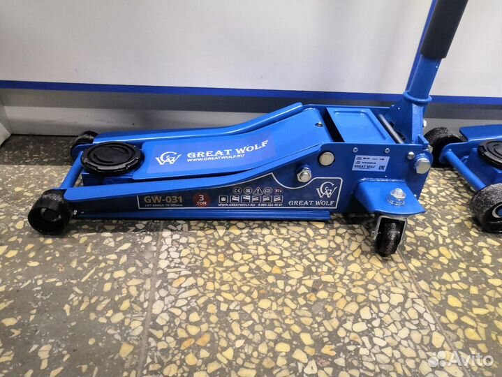 Домкрат на 3 тонны