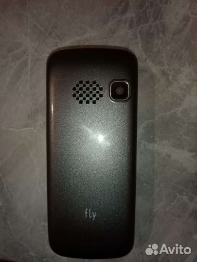 Телефон Fly TS91 на 3симки