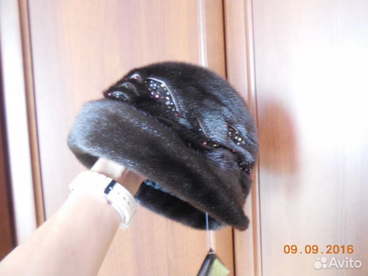 Шапка из меха нерпы новая