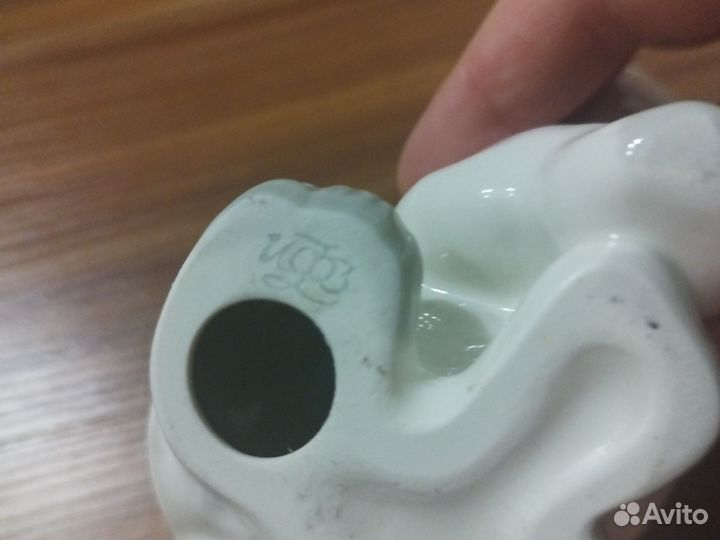 Статуэтка фарфор