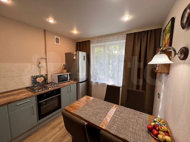 3-к. квартира, 70,5 м², 3/9 эт.