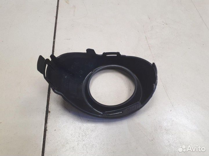 Рамка противотуманной фары Ford Focus