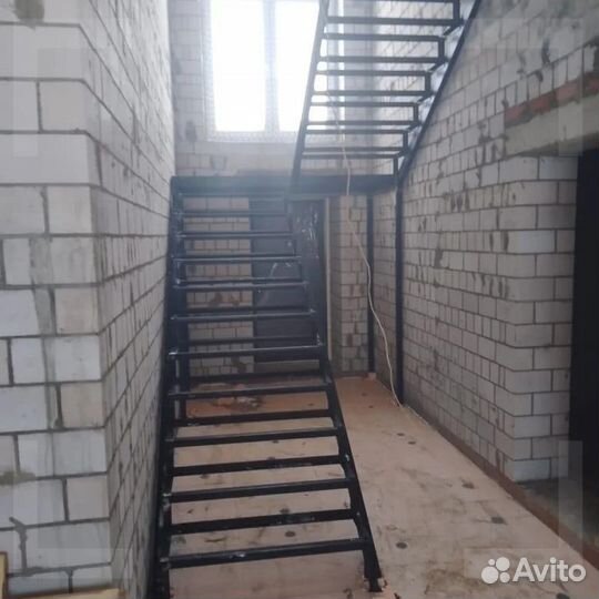 Лестницы внутри дома