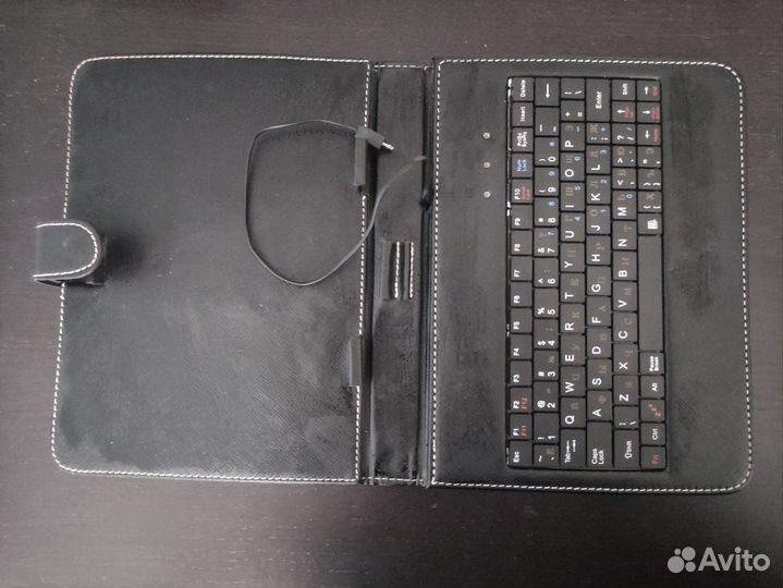 Чехол для планшета с клавиатурой
