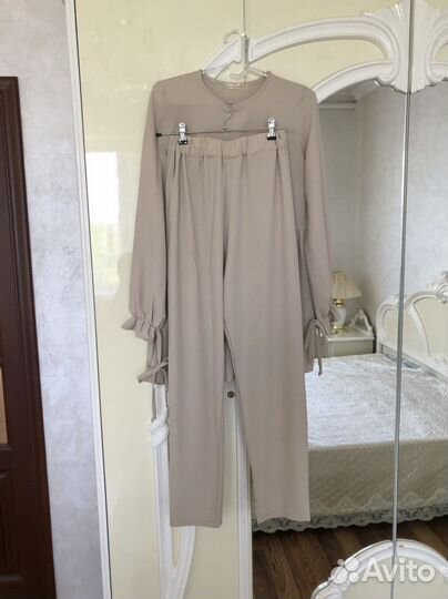 Костюм брючный