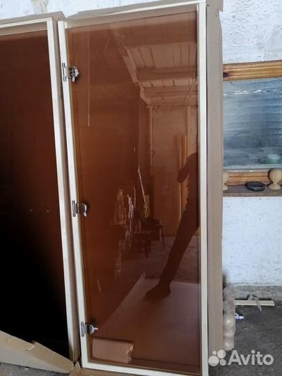 Стеклянные двери для бани. С доставкой