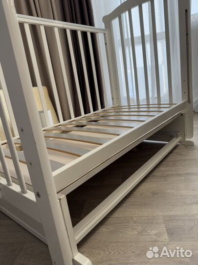 Кроватка для новорожденных с комодом