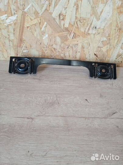 Кронштейн заднего сиденья Volvo V50