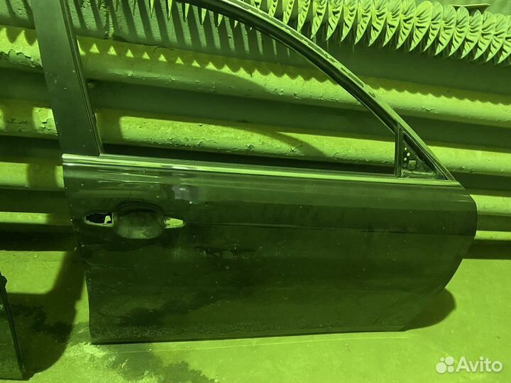 Toyota camry 45 дверь