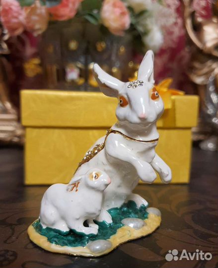 Шкатулки металл,стразы