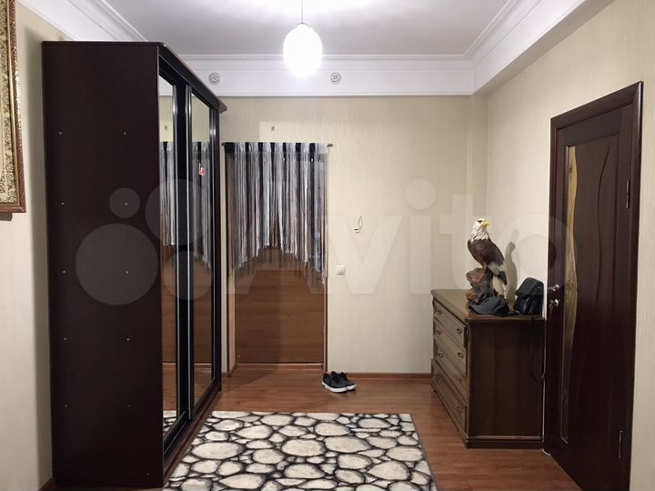 2-к. квартира, 85 м², 10/14 эт.