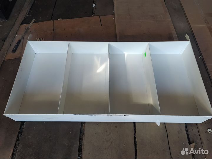 Продам лотки металлические с делителями