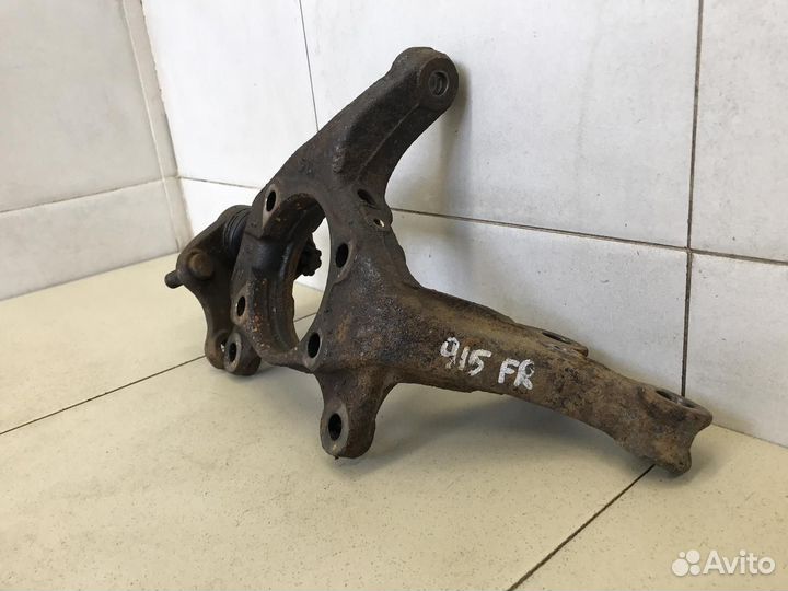 Кулак поворотный передний правый Corolla E15 2006