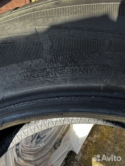 Goodyear UltraGrip Ice 225/60 R18