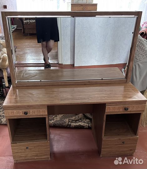 Трюмо и тубмы