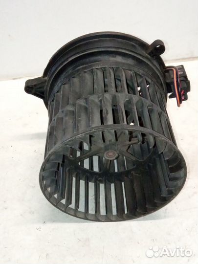 Моторчик печки Ford Fusion