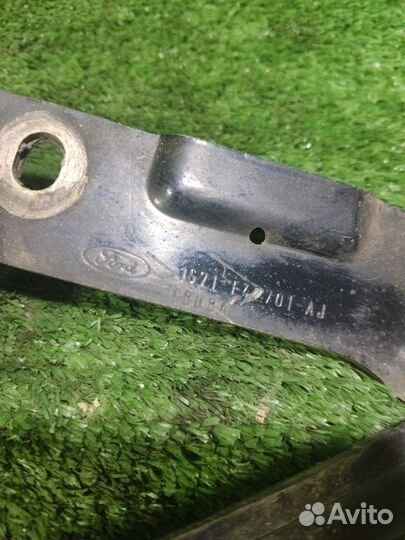 Петля крышки багажника левая Ford Mondeo 3