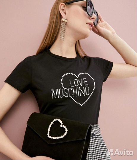 Новая футболка love moschino