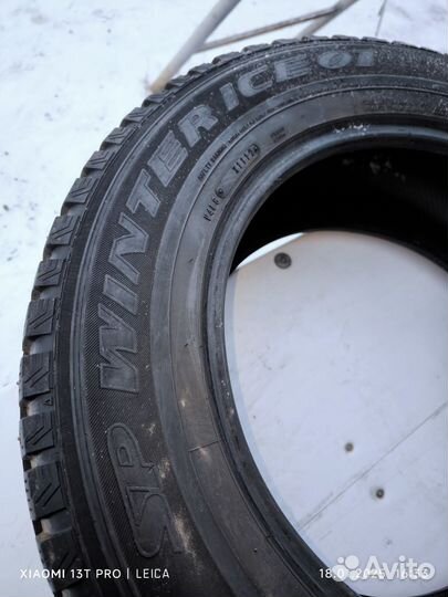 Dunlop SP Winter Ice 01 235/65 R17 108T