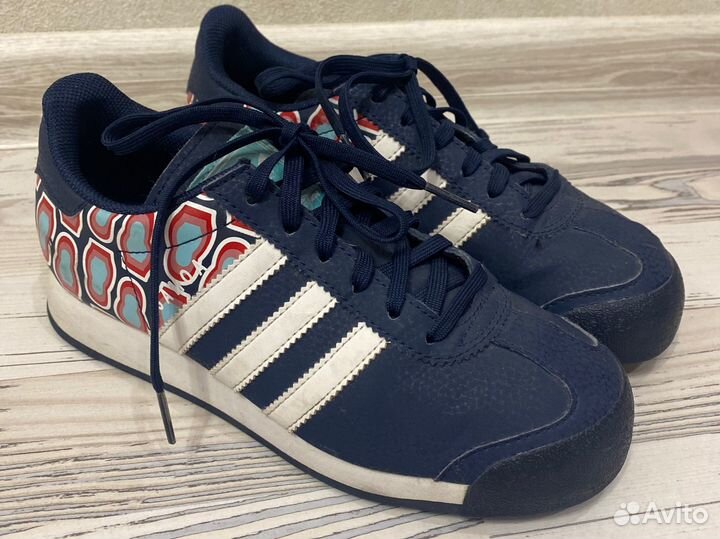 Кроссовки Adidas Samoa оригинал. Размер 35,5