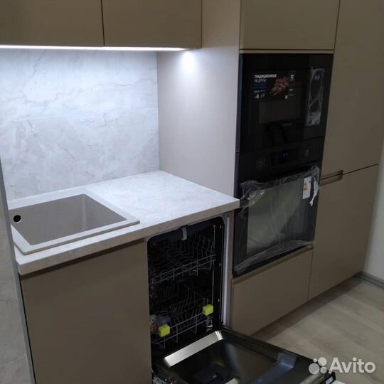 Кухонный гарнитур/кухня по индивидуальным размерам