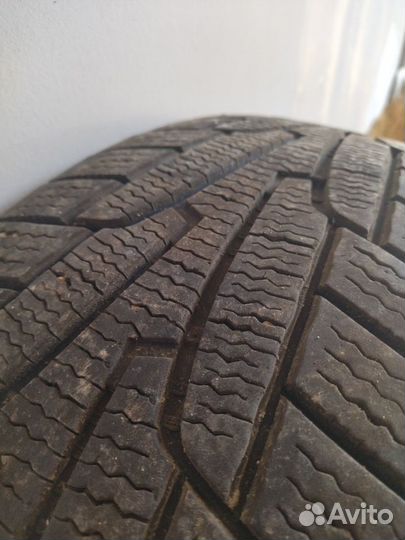 Kumho I'Zen KW31 245/70 R16