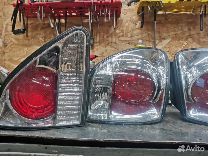 Комплект стоп сигналов Lexus RX300/Harrier