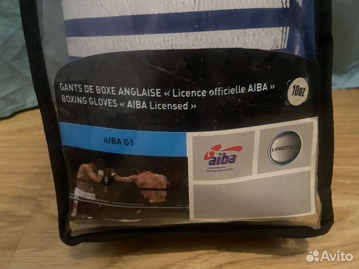 Боксерские перчатки 10 oz adidas