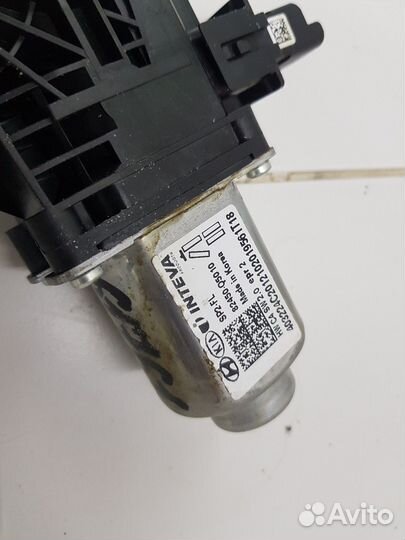 Моторчик стеклоподъемника передний левый