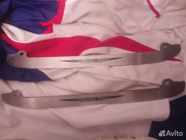 Пара лезвий для хоккей коньков CCM и Reebok р. 295