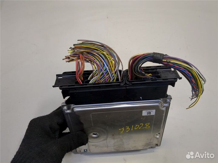 Блок управления двигателем BMW X1 (E84), 2010