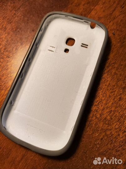 Продам заднюю крышку Samsung Galaxy S3 mini