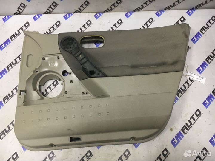 Обшивка двери передней правой Рено Меган 2