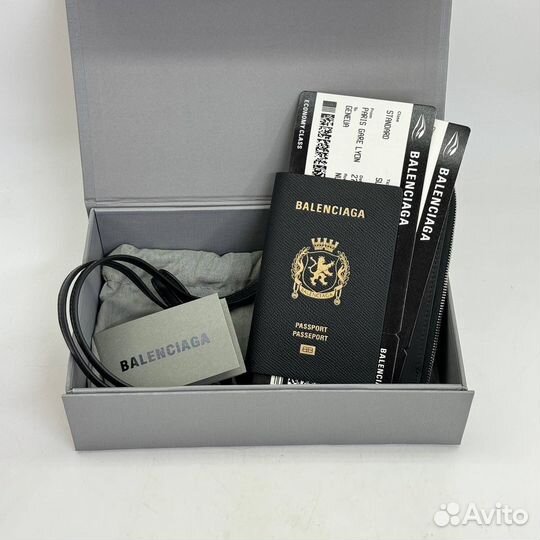 Клатч Balenciaga