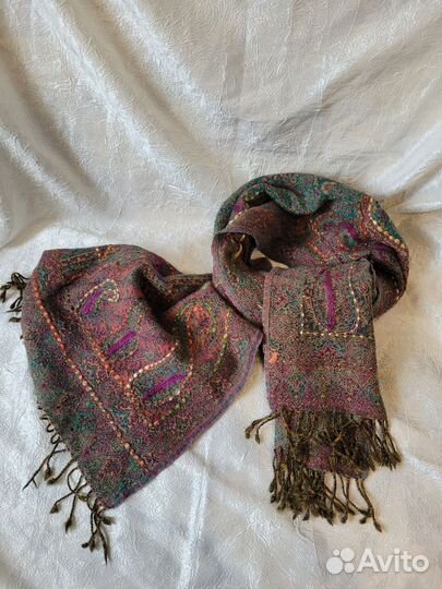 Палантин Индия вышитый