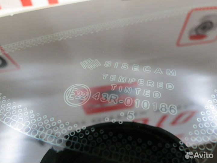 Форточка двери задняя левая LADA Vesta