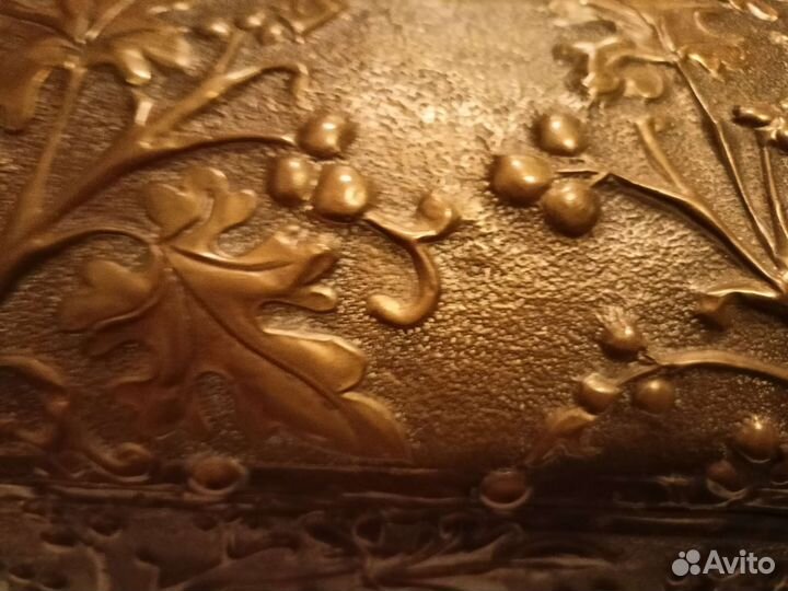 Сундук-шкатулка латунь чеканка