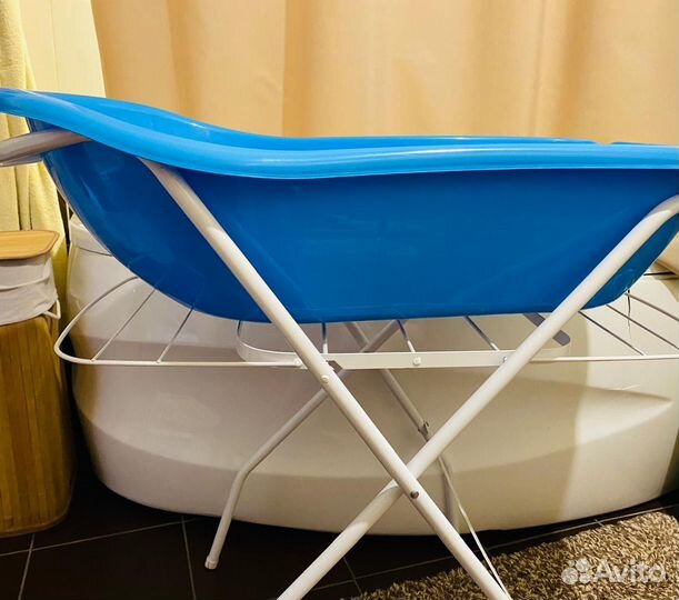 Детская ванночка с подставкой