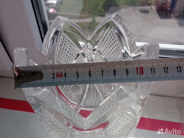 Хрустальная ваза