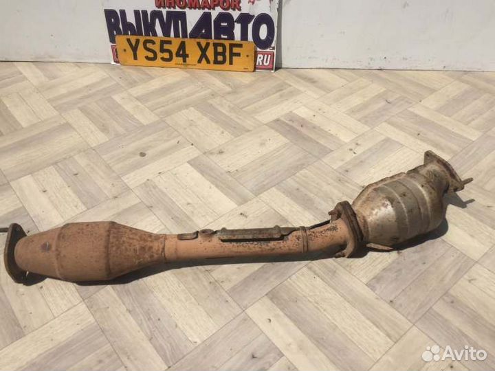 Выхлопная труба глушитель левая Nissan Pathfinder