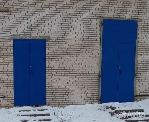 Технические двери (металлические) для дома, гаража